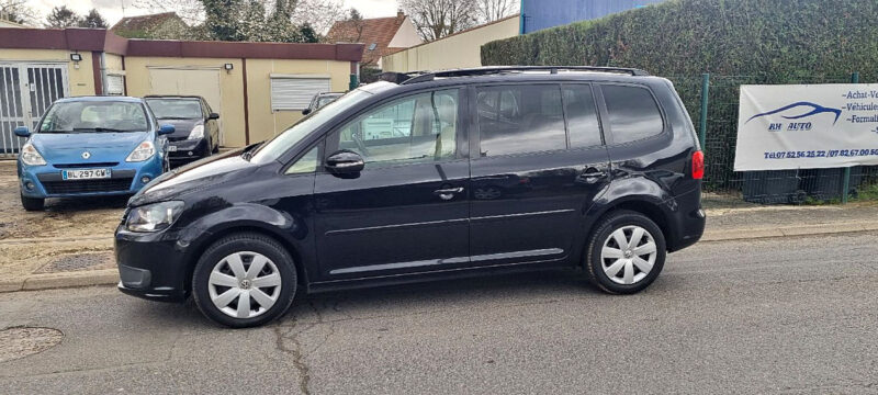 VOLKSWAGEN TOURAN CONFORT LINE 