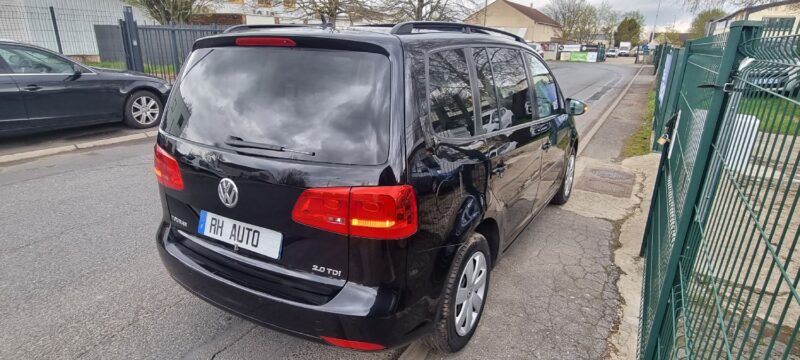 VOLKSWAGEN TOURAN CONFORT LINE 