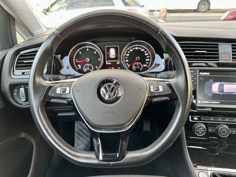 VOLKSWAGEN GOLF VII 2015