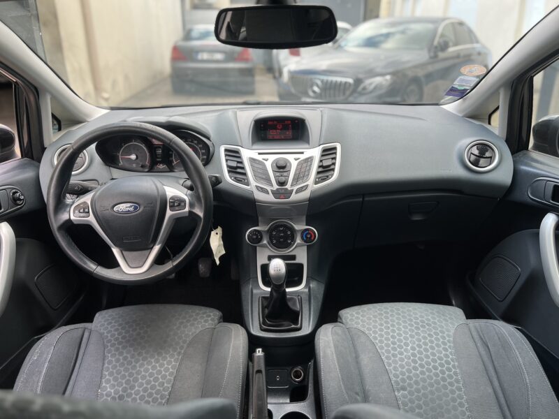 FORD FIESTA VI PAYEZ EN 4X