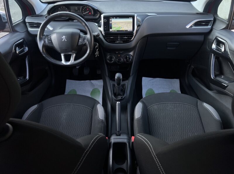 PEUGEOT 208 PHASE II 1.2 82 Cv 5 PORTES / ECRAN GPS BLUETOOTH REGULATEUR CRIT AIR 1 - Garantie1an