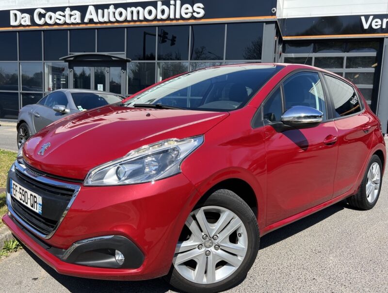 PEUGEOT 208 PHASE II 1.2 82 Cv 5 PORTES / ECRAN GPS BLUETOOTH REGULATEUR CRIT AIR 1 - Garantie1an