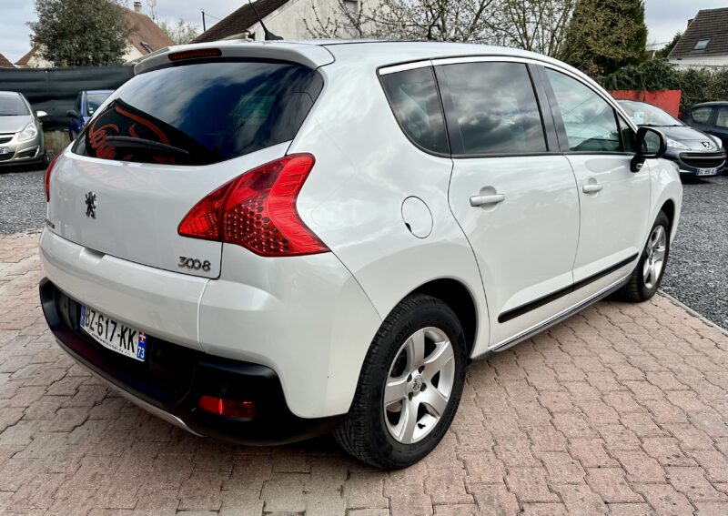 PEUGEOT 3008 Monospace 2011