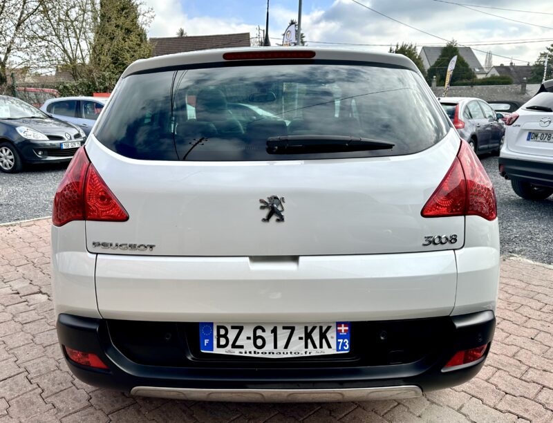 PEUGEOT 3008 Monospace 2011