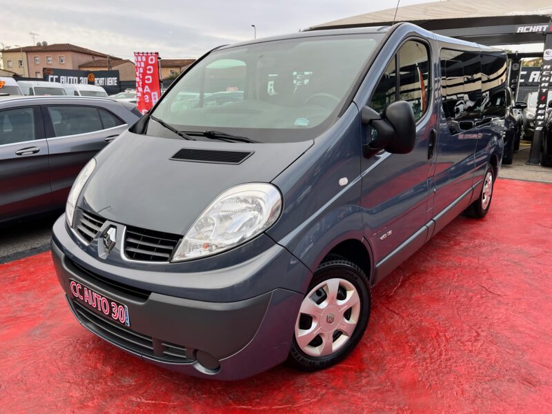 RENAULT TRAFIC II Autobus/Autocar 2013