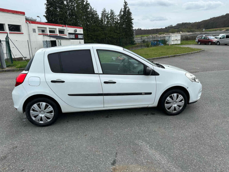 RENAULT CLIO III 2010