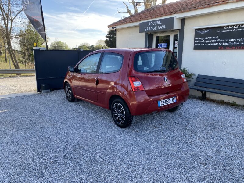 RENAULT TWINGO II 2010