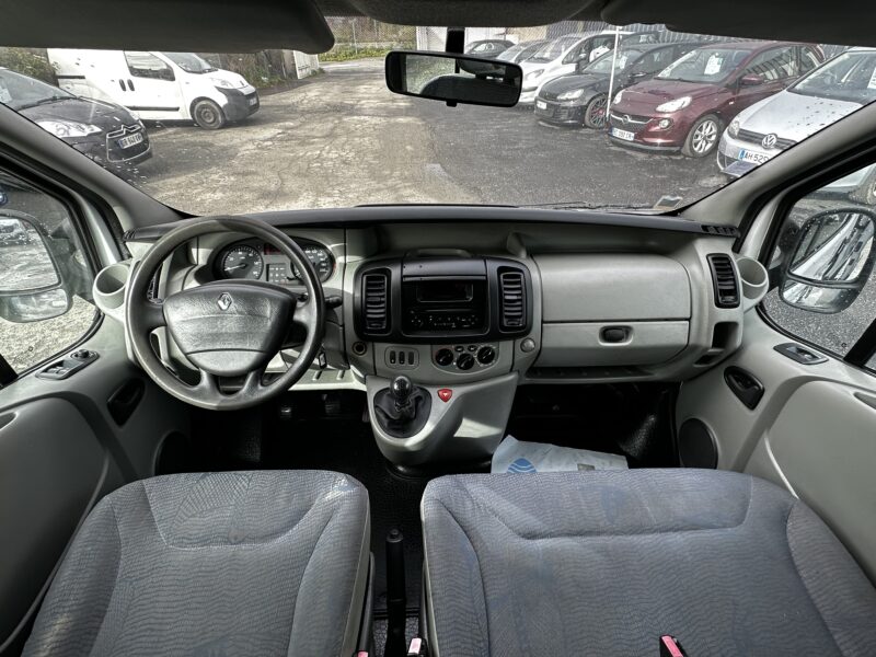 RENAULT TRAFIC II 9 PLACES 100cv 