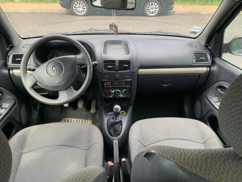 RENAULT CLIO II 1.2i 60CV