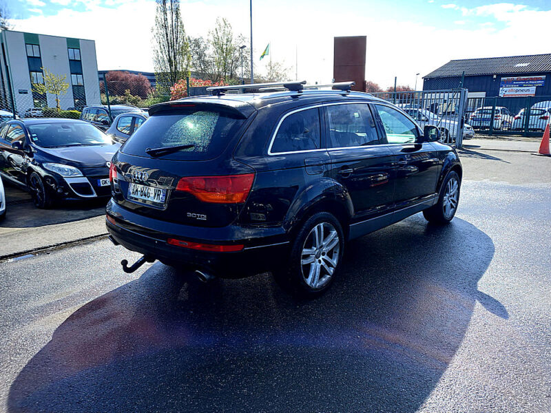 AUDI Q7 2006