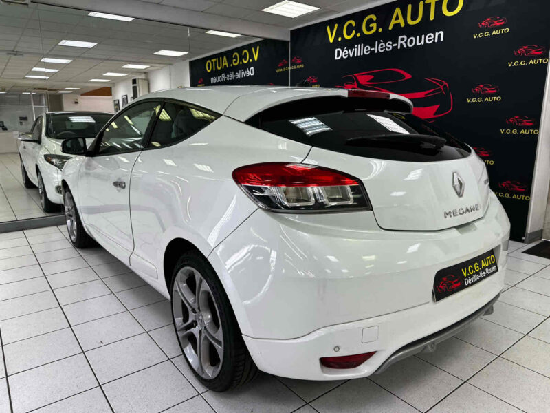 RENAULT MEGANE III Coupé 2.0 dCi 165ch GT