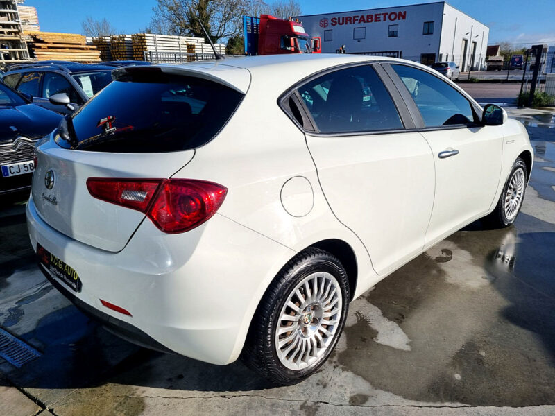 ALFA ROMEO GIULIETTA 1.6 JTDM 105 impulsive