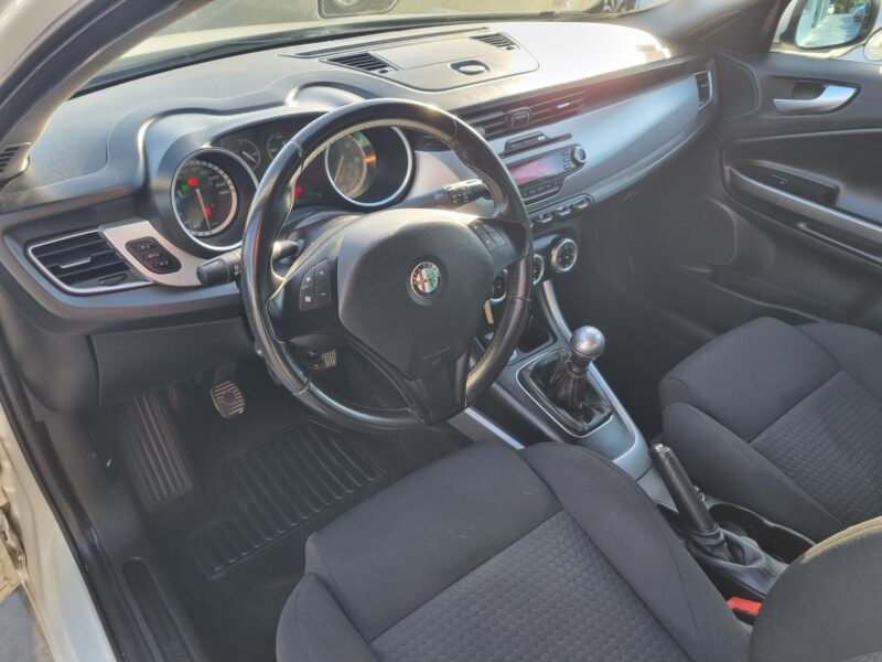 ALFA ROMEO GIULIETTA 1.6 JTDM 105 impulsive