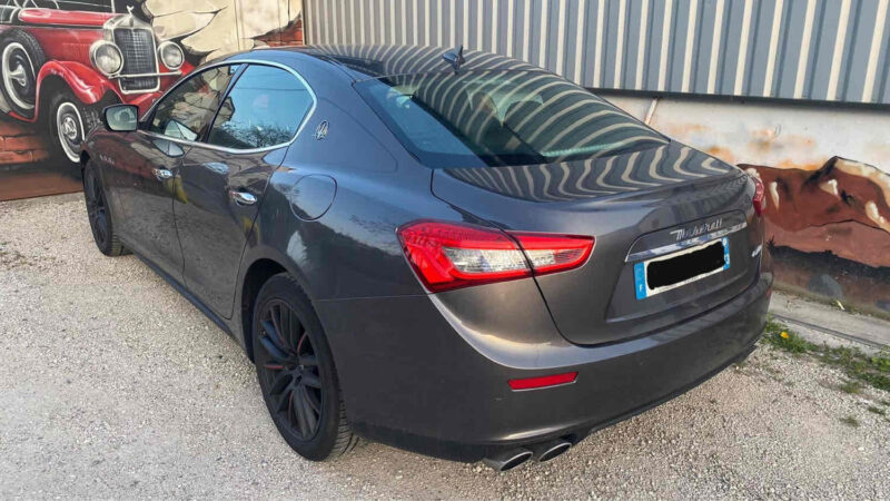 MASERATI GHIBLI 3.0 V6 275 DA REPRISE POSSIBLE