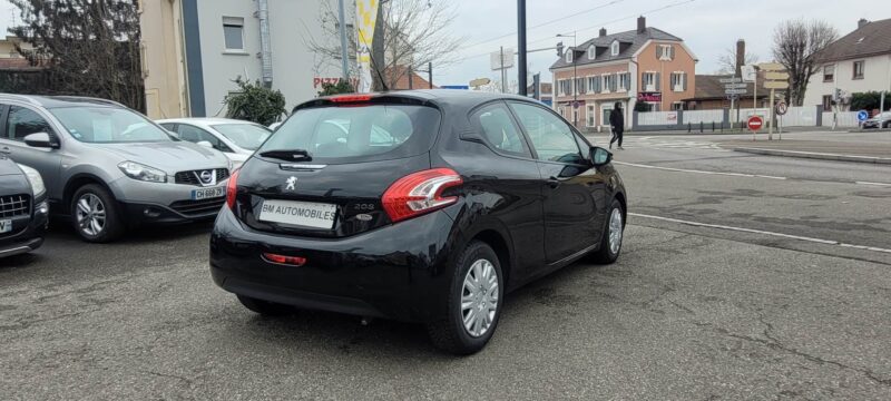 Peugeot 208 1.4 HDI 70 CV