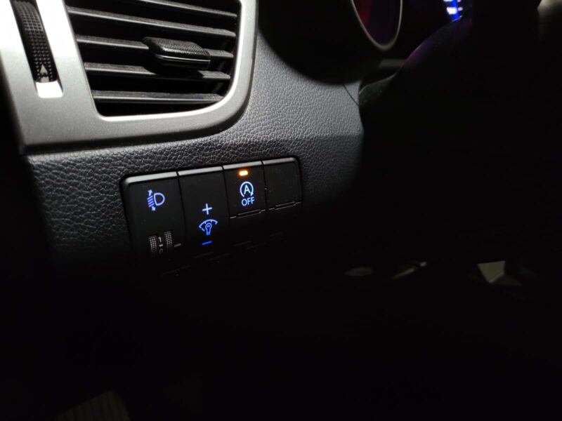 HYUNDAI I30 1.6 CRDI 90cv BLUE DRIVE Pack SENSATION , Régulateur , Climatisation 