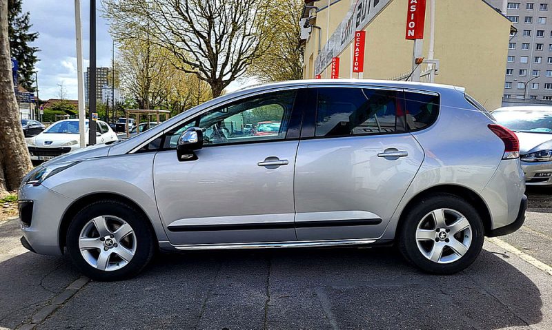 PEUGEOT 3008 SUV 2015