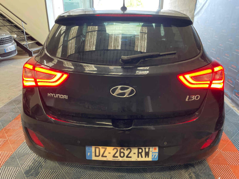 HYUNDAI I30 1.6 GDI 1591cm3 135cv