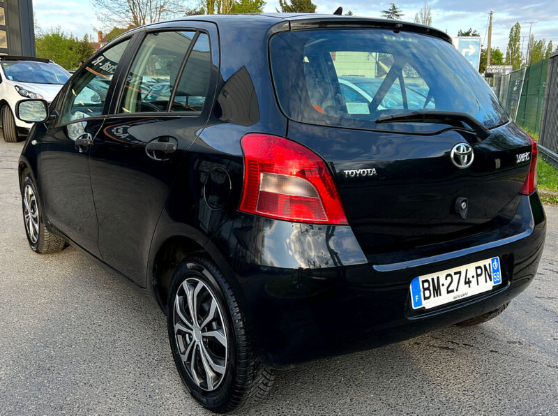 TOYOTA YARIS II 1.0 VVT-i 69 Cv 5 PORTES / CLIMATISATION - Garantie1an