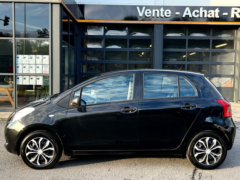 TOYOTA YARIS II 1.0 VVT-i 69 Cv 5 PORTES / CLIMATISATION - Garantie1an