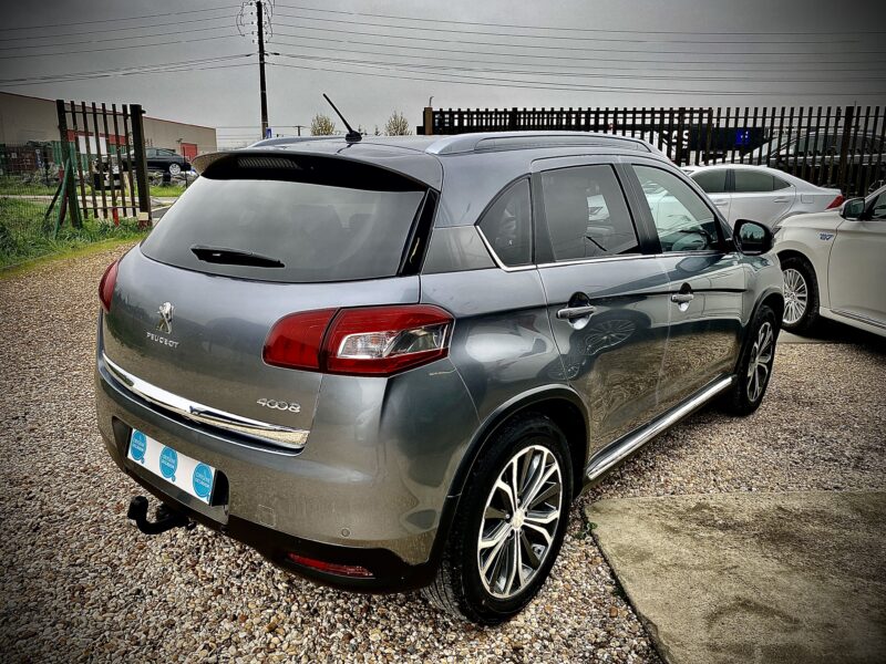 PEUGEOT 4008 115 cv STYLE 4WD 2016