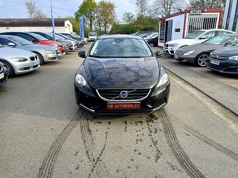 VOLVO V40 3/5 portes 2015