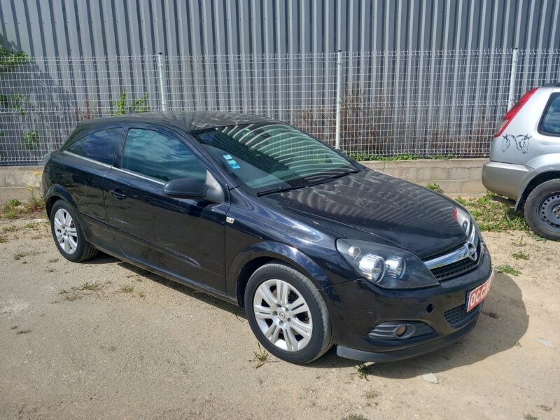 OPEL ASTRA H GTC 1.9l  CDTI 120CV 