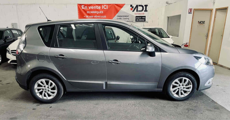 131€/mois Renault Scenic Energy Lounge 1,2L Tce 130ch/7cv garantie 12 mois