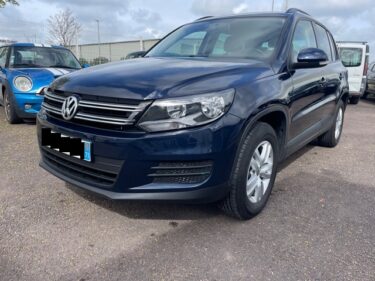 VOLKSWAGEN  TIGUAN 2012