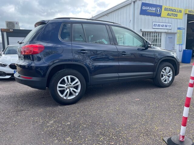 VOLKSWAGEN  TIGUAN 2012