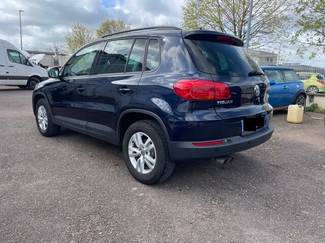 VOLKSWAGEN  TIGUAN 2012