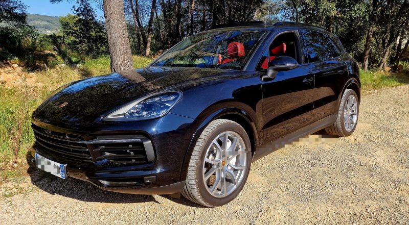 PORSCHE CAYENNE 2018