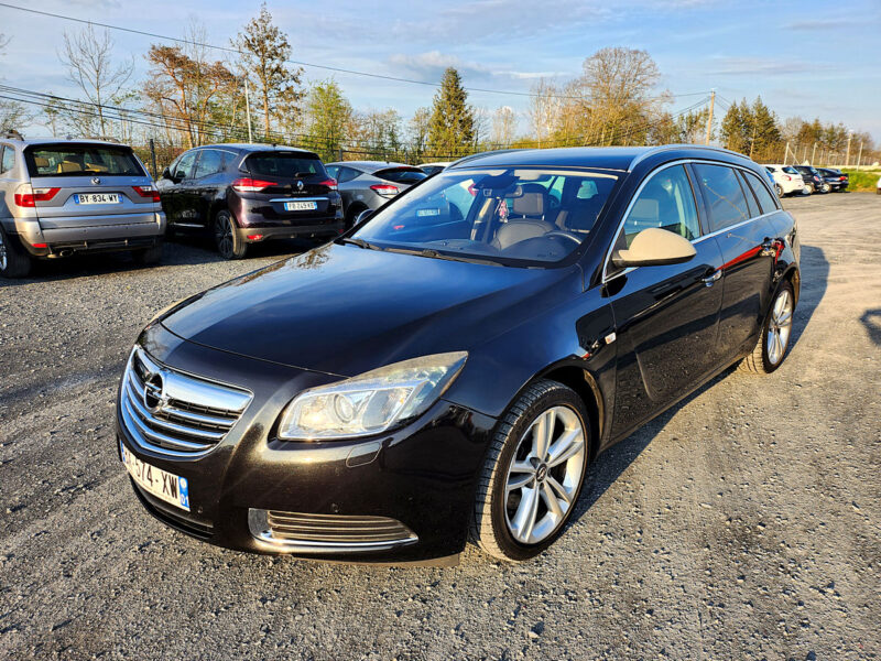 OPEL INSIGNIA A Sports Tourer  CDTI 160CV 4X4 2011 151000 km 