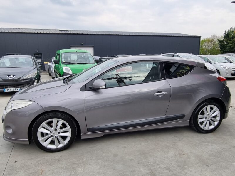 RENAULT MEGANE III Coupé 1.5 dCi 106 Privilege