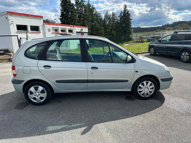 RENAULT SCÉNIC I Monospace 2001