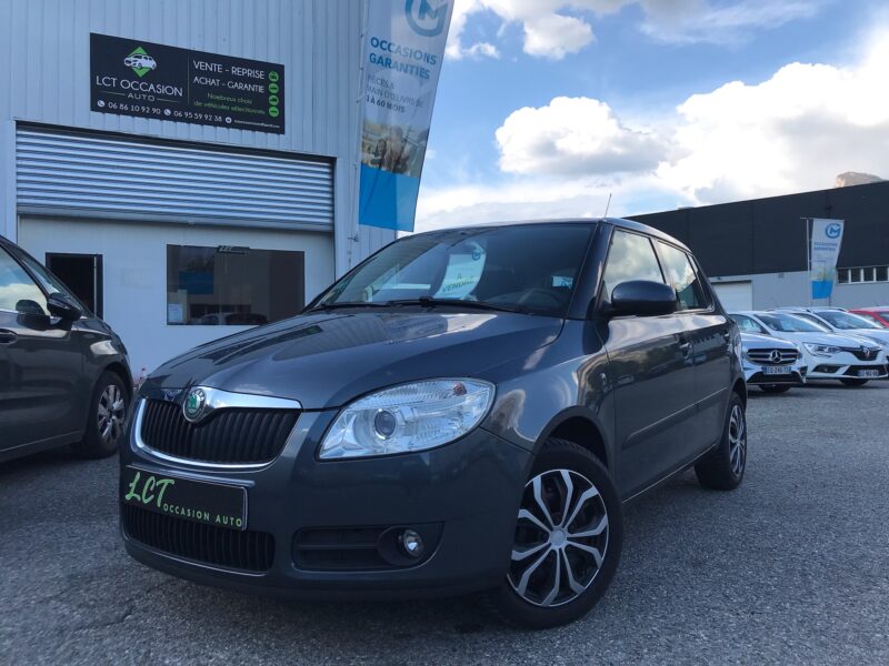 SKODA FABIA II - 1.9 tdi 105cv CONFORT - GARANTIE 6 MOIS