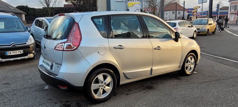 Renault Scénic III 1.9 DCI 130 CV BV6