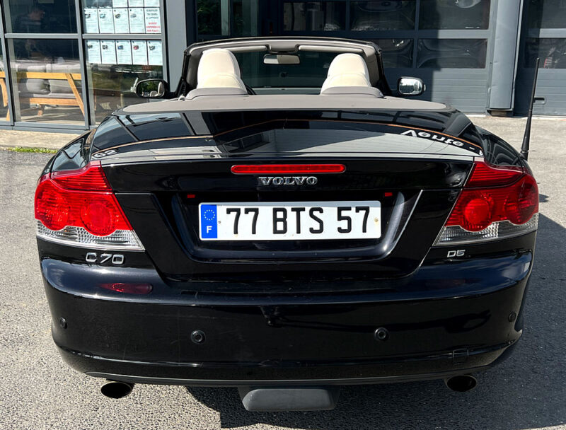 VOLVO C70 II CABRIOLET D5 2.4 180 Cv BOITE AUTO 1ERE MAIN CUIR ATTELAGE ORIGINE FRANCE Garantie1an