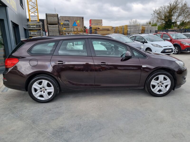 OPEL ASTRA J Sports Tourer 1.7 CDTI 110 Edition