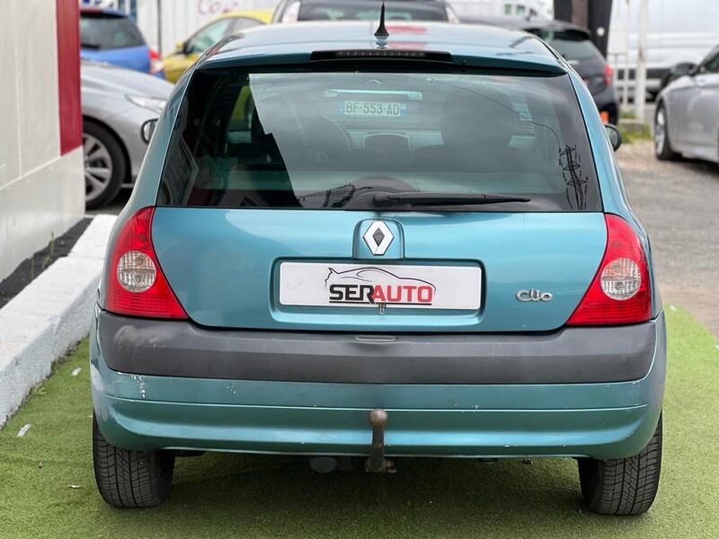 RENAULT CLIO II 2004