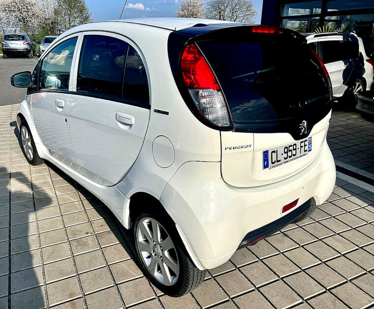 PEUGEOT ION Electric 70CH ACTIVE