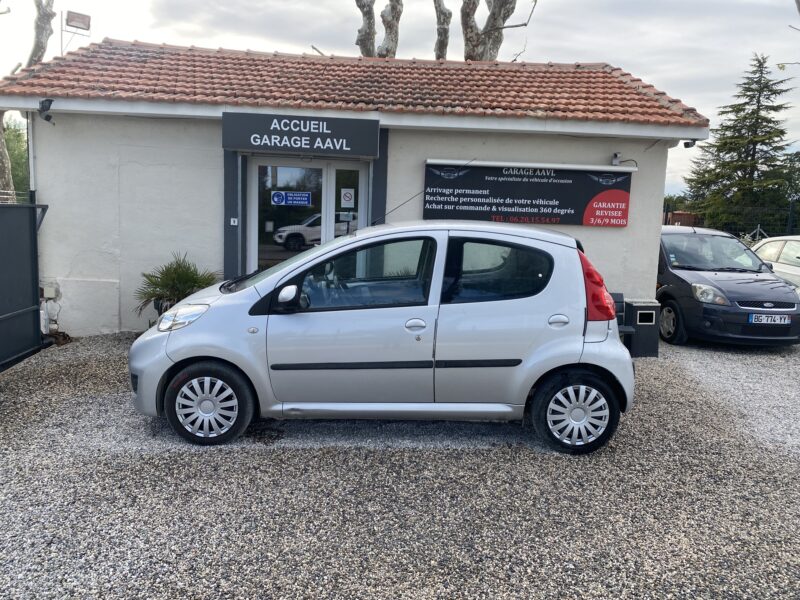 PEUGEOT 107 II 2010