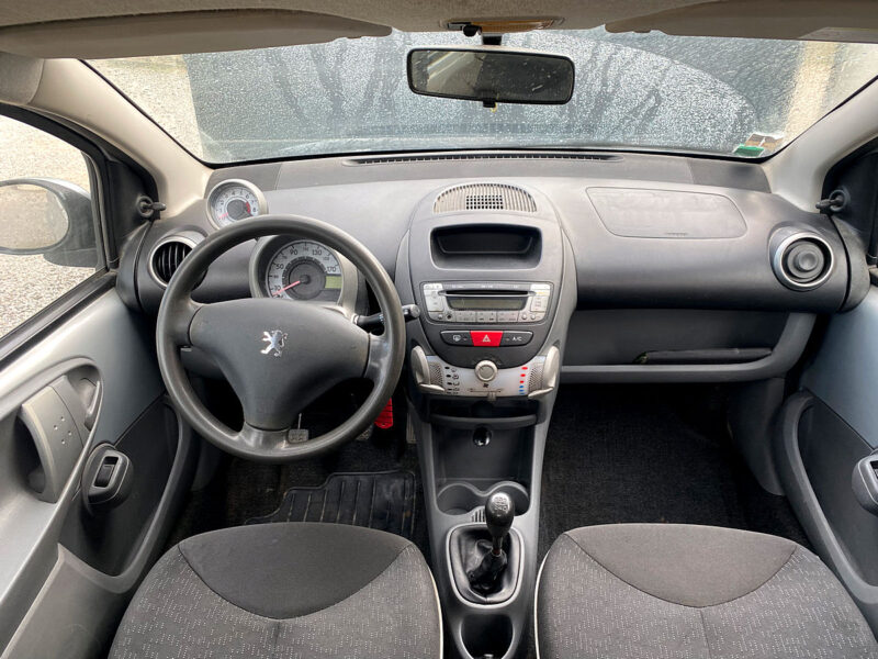 PEUGEOT 107 II 2010