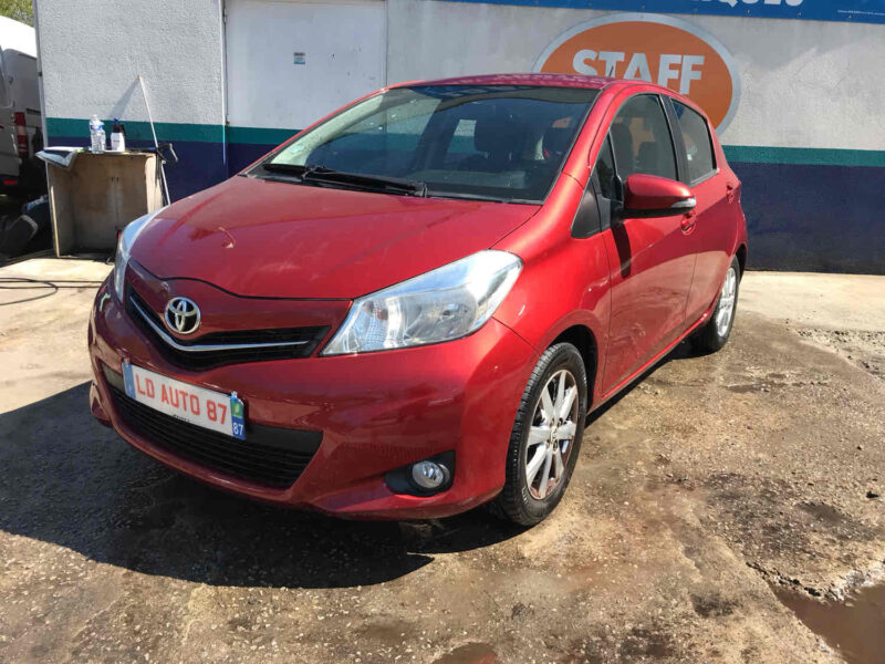 TOYOTA YARIS 2012