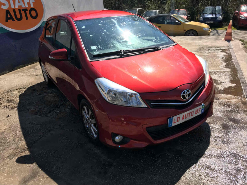 TOYOTA YARIS 2012