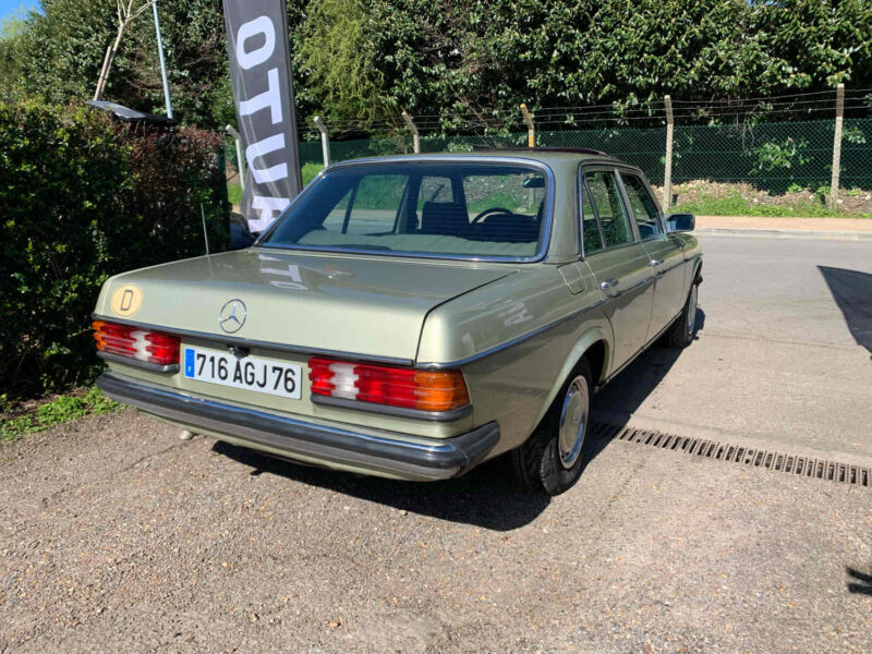 MERCEDES 123 E230 136CV