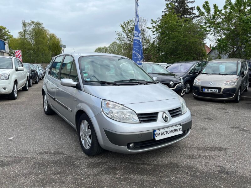 RENAULT SCÉNIC II 1.9 DCI 125 CV