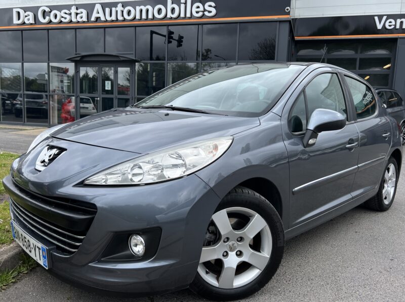 PEUGEOT 207 PHASE 2 FELINE 1.6 VTI 120 Cv BOITE AUTOMATIQUE TOIT PANO / GPS BLUETOOTH - Garantie1an