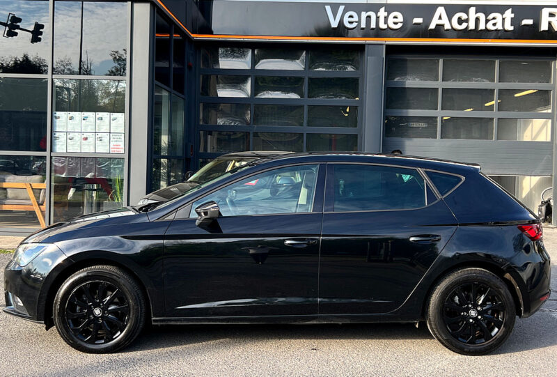 SEAT LEON III 1.6 TDI 105 Cv FULL BLACK / FULL LEDS BLUETOOTH REGULATEUR 5 PORTES - Garantie1an