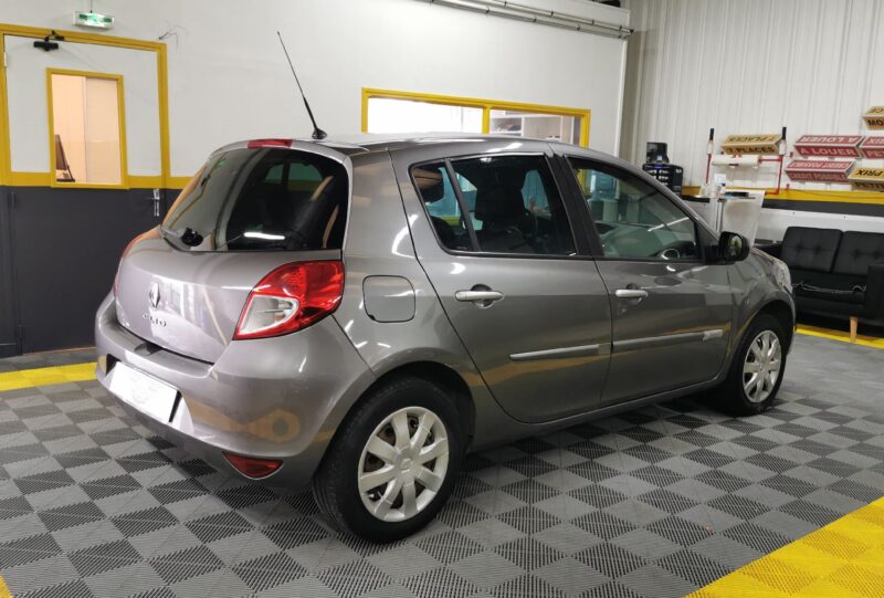 RENAULT CLIO III PHASE 2 1.2 16 V TCE